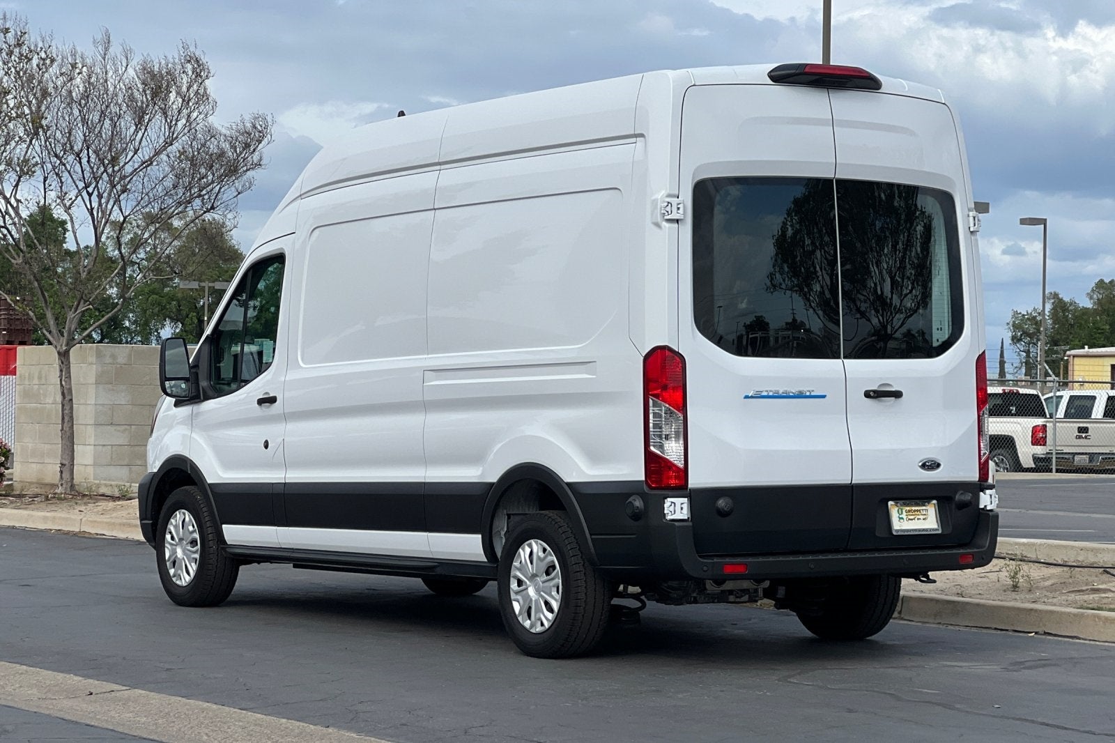 2023 Ford E-Transit-350 Base