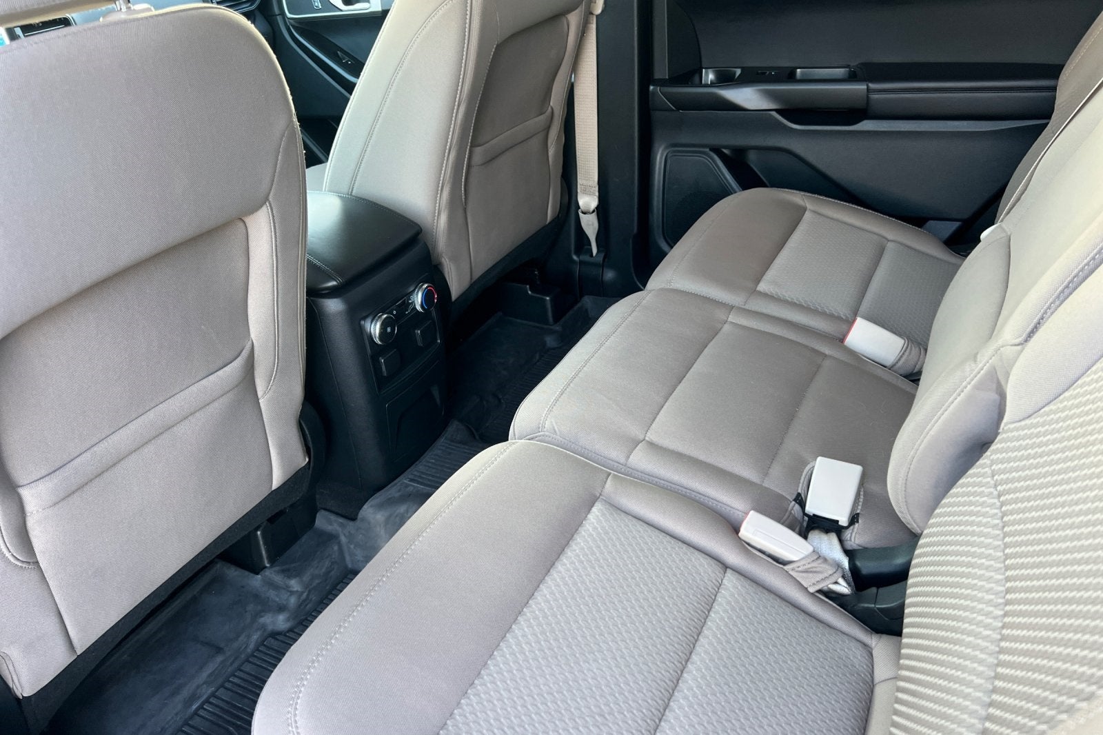 2021 Ford Explorer Base