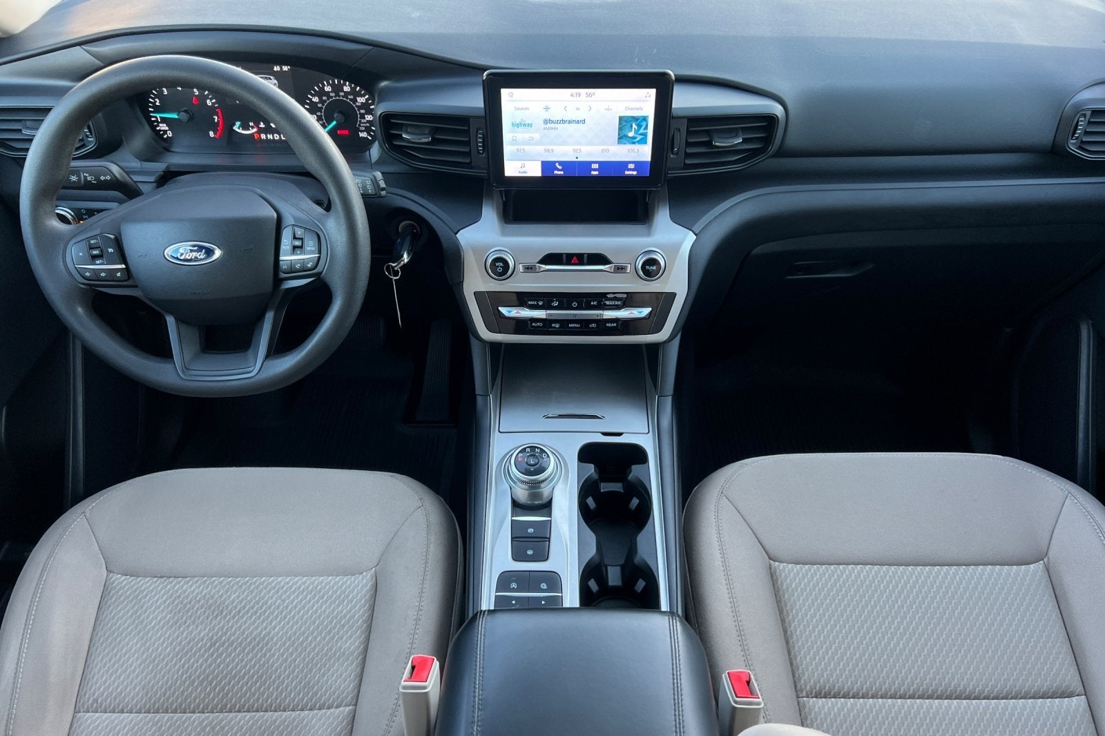 2021 Ford Explorer Base