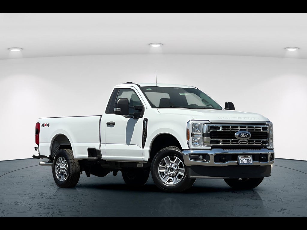 2025 Ford F-350 XLT