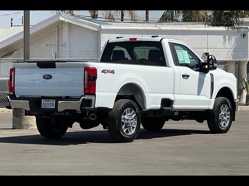 2025 Ford F-350 XLT