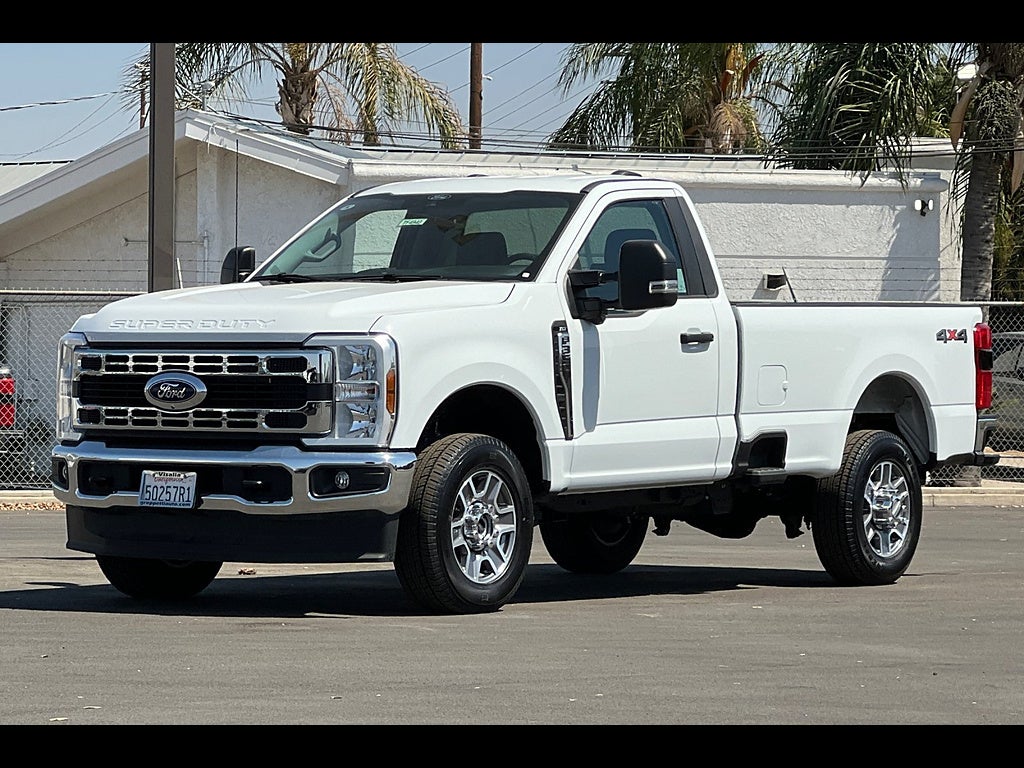 2025 Ford F-350 XLT
