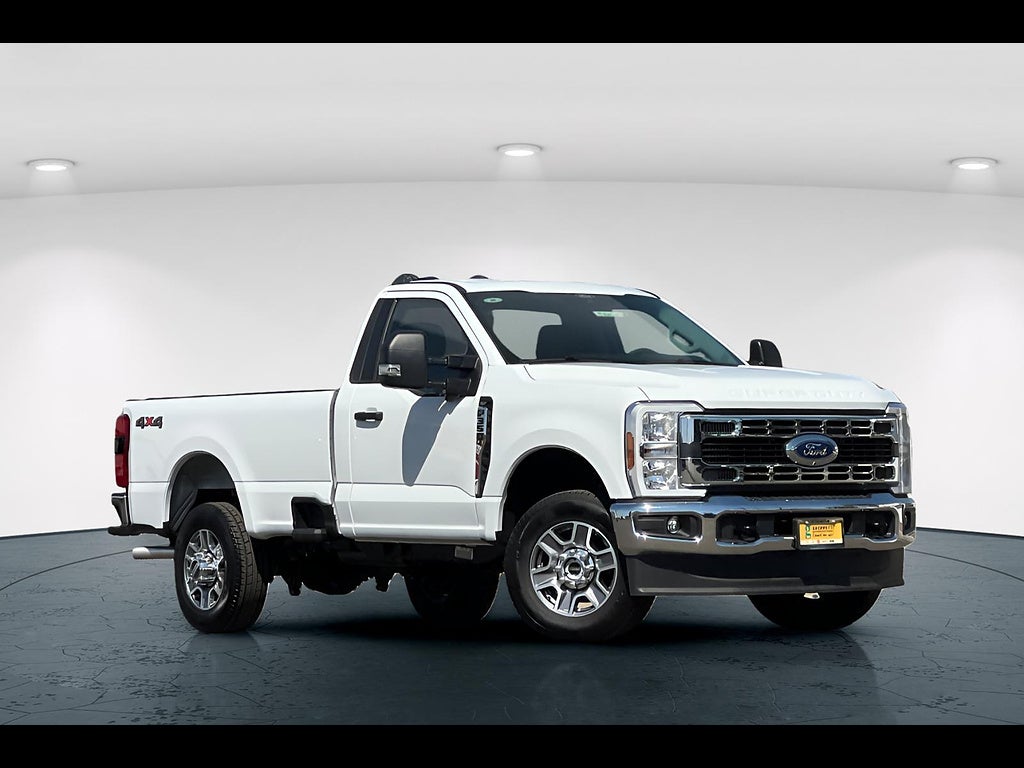 2025 Ford F-350 XLT