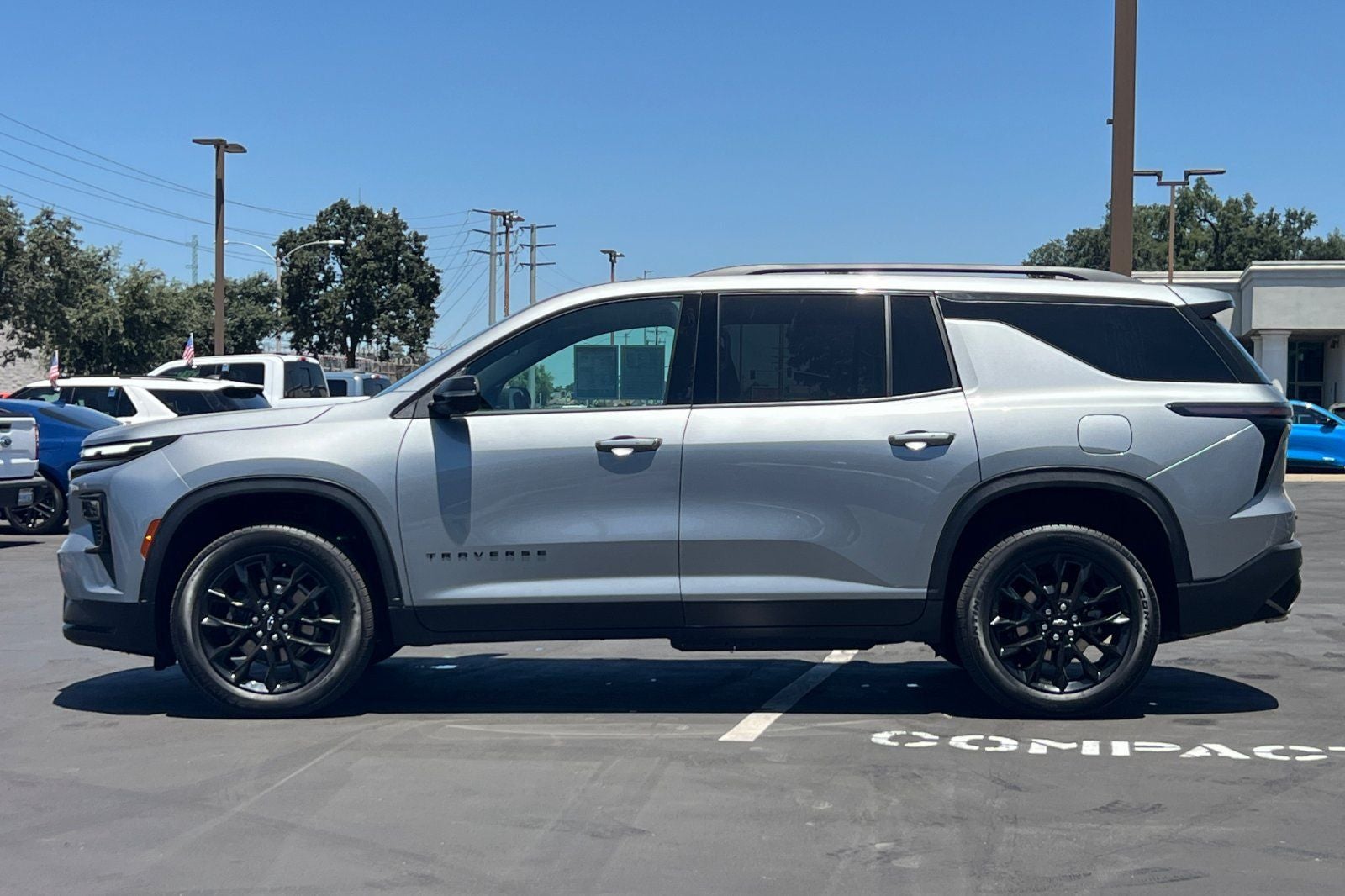 2024 Chevrolet Traverse LT