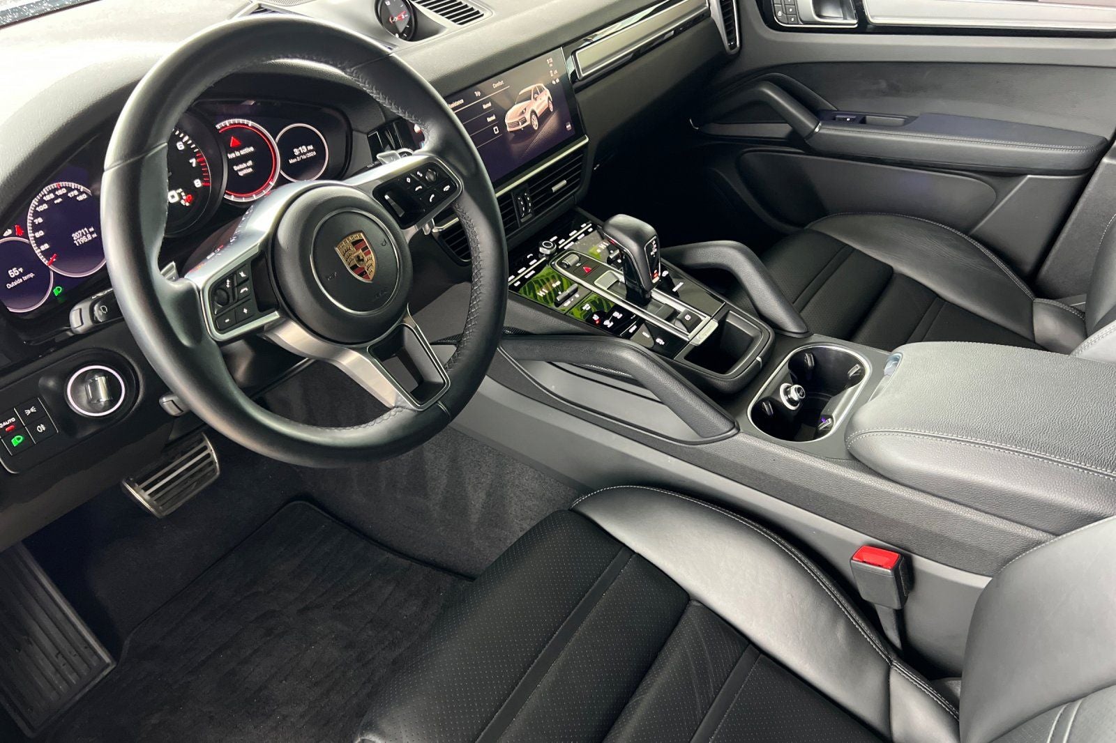 2023 Porsche Cayenne S Platinum Edition