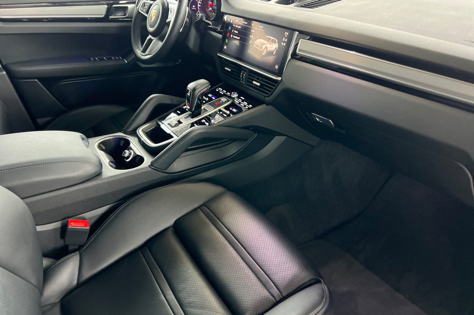 2023 Porsche Cayenne S Platinum Edition