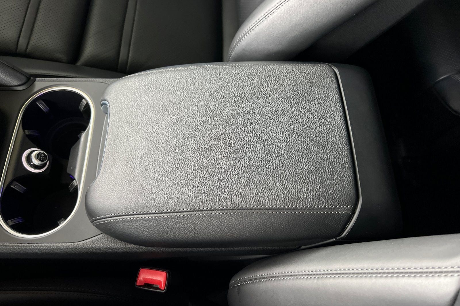 2023 Porsche Cayenne S Platinum Edition