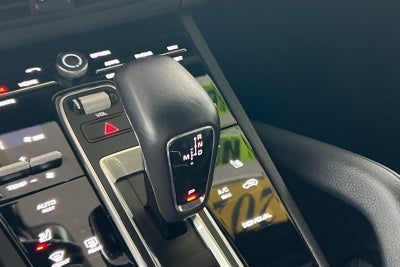 2023 Porsche Cayenne S Platinum Edition