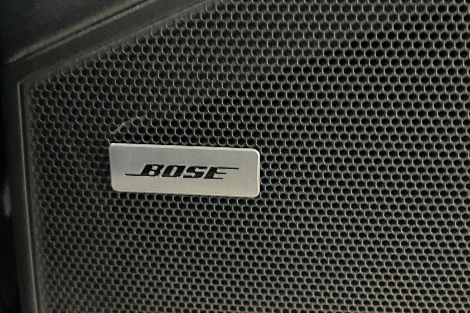 2023 Porsche Cayenne S Platinum Edition