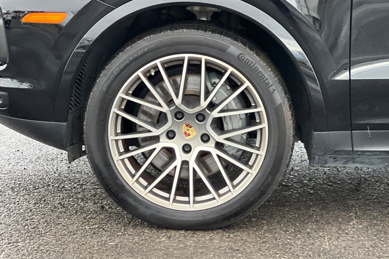 2023 Porsche Cayenne S Platinum Edition