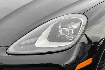 2023 Porsche Cayenne S Platinum Edition