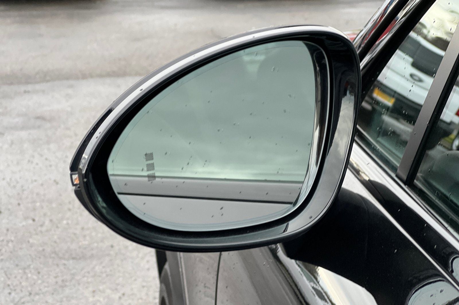 2023 Porsche Cayenne S Platinum Edition